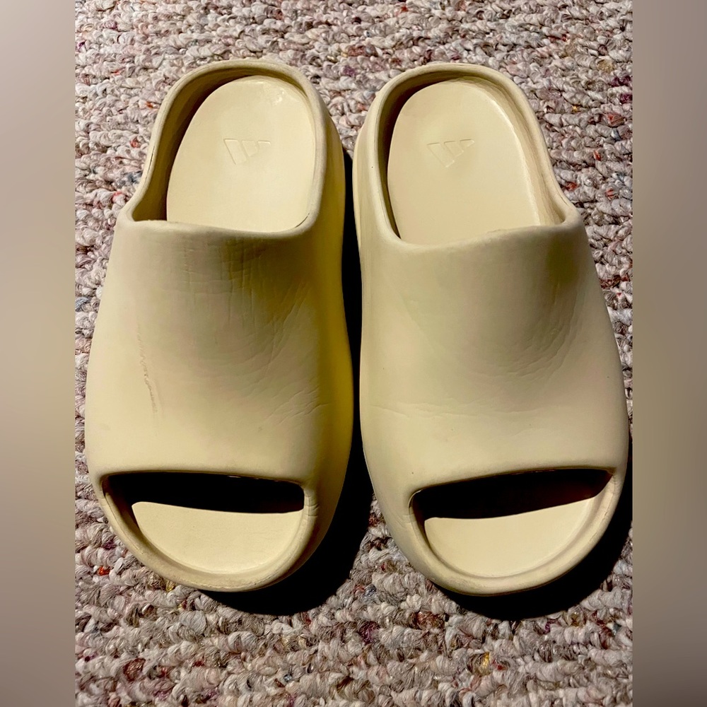 Yeezy Slides Size 13k